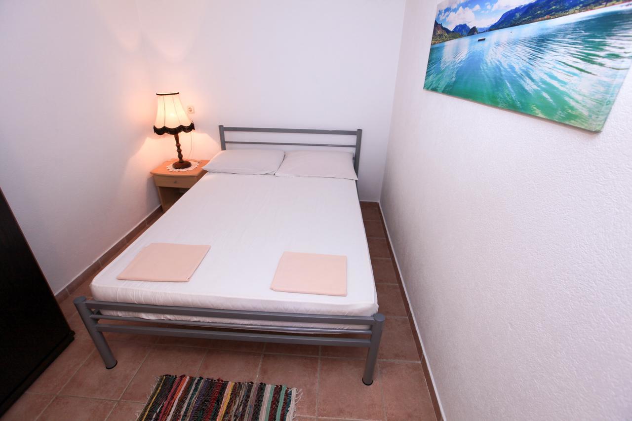 Robinson Dora Apartman Putniković Kültér fotó