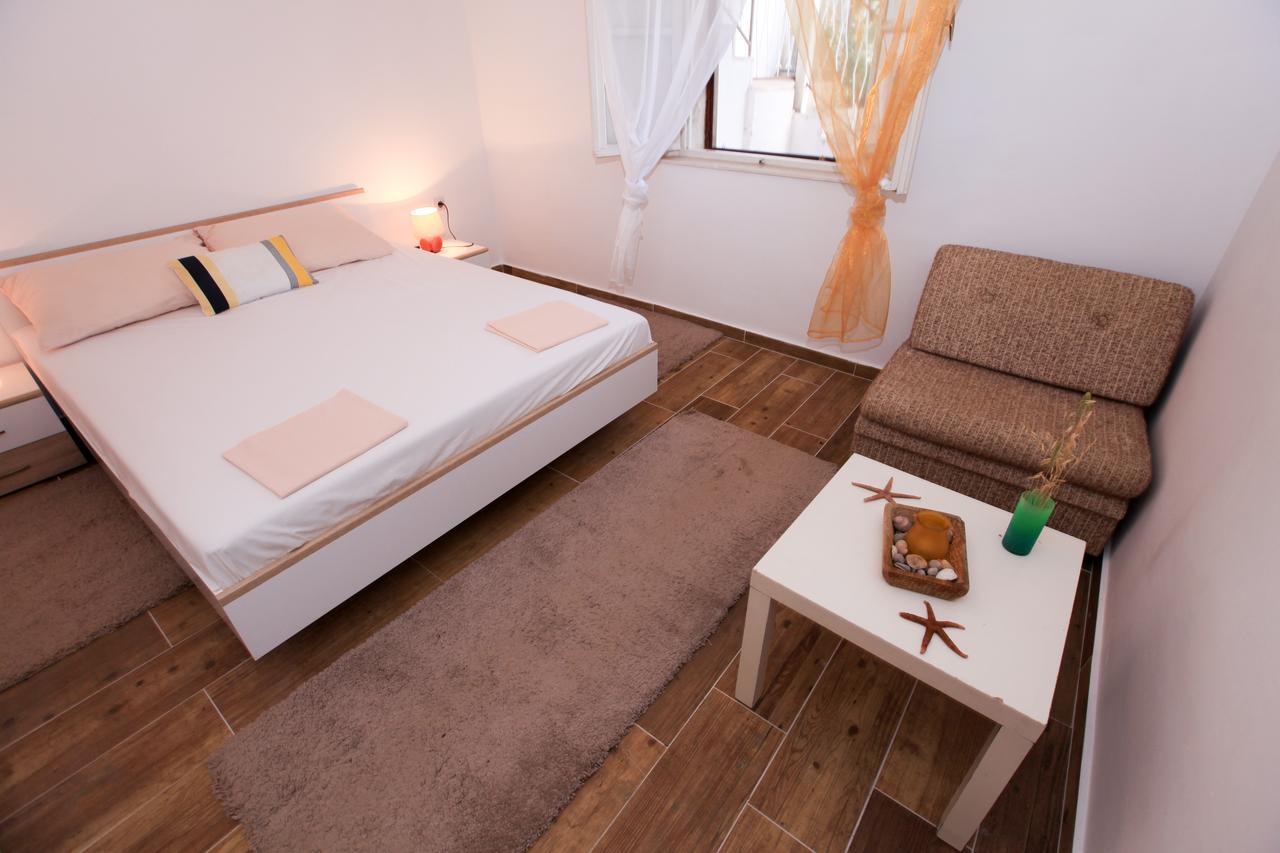 Robinson Dora Apartman Putniković Kültér fotó